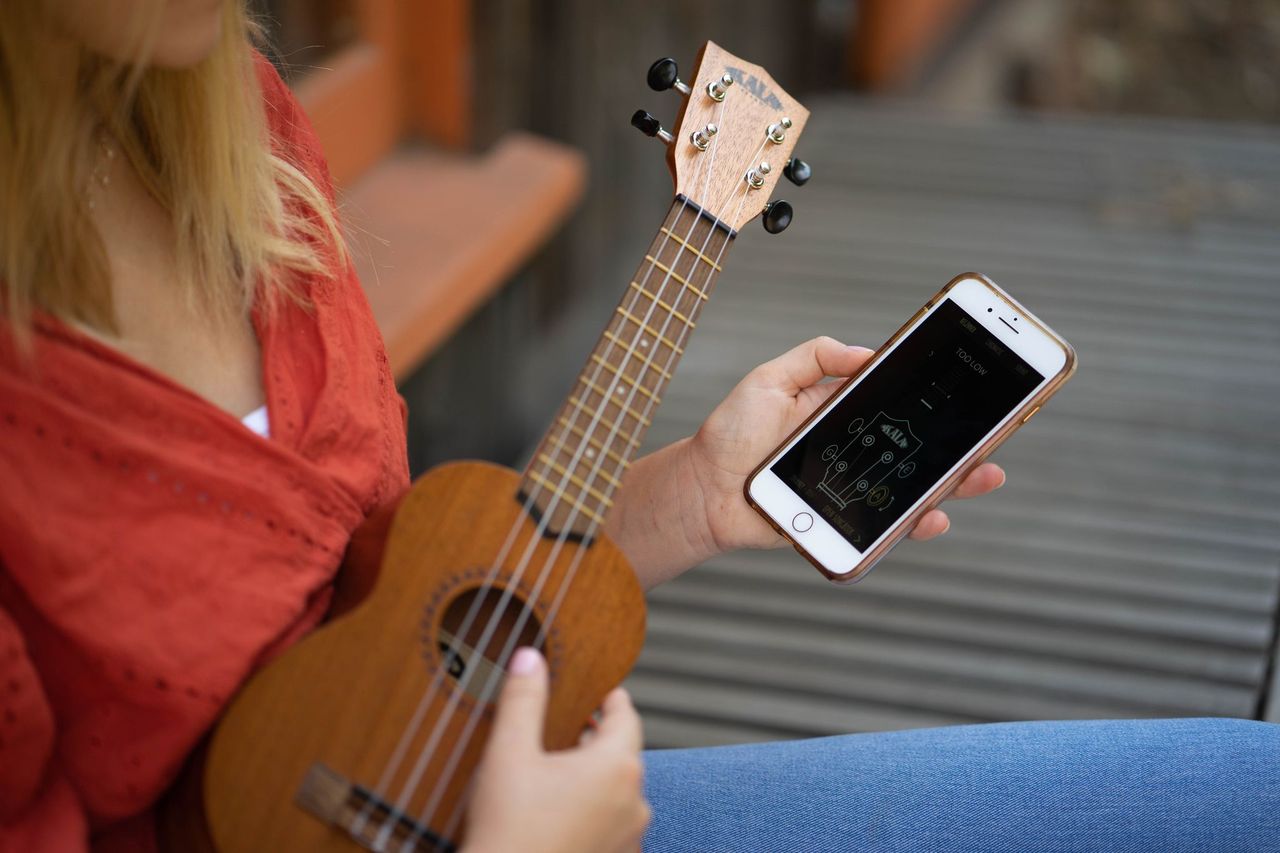 Kala Learn To Play Ukulele Starter Kit